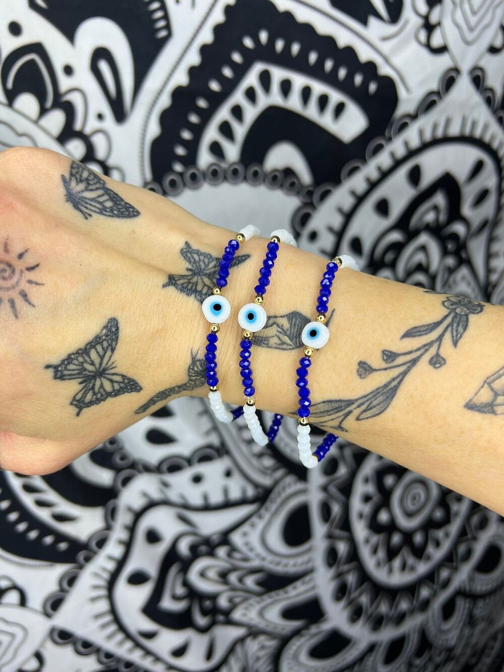 Evil eye protection bracelet, beaded nazar friendship bracelet, stretchy
